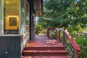 Deck walkway in front of master bathroom toward patio